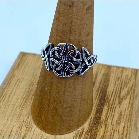 Celtic Sterling Silver Ring Sizes 8,9 - Picture 5 of 6